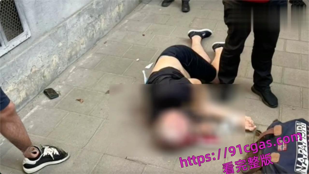 乌克兰前议长帕鲁比在利沃夫街头遭枪杀 枪手伪装送餐员开枪后骑电动自行车逃逸-5