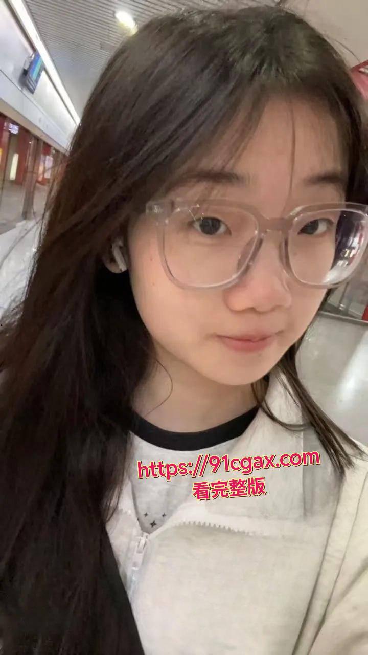 热恋期情侣出租房性爱视频流出!女友女上位白嫩奶子多毛嫩穴被猛插!-2