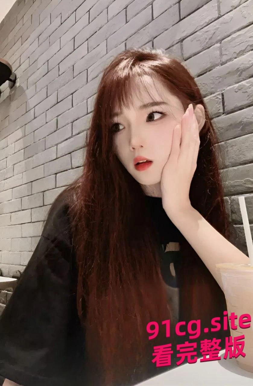 广西民大何钰婷反差骚货被渣男调教,露脸舔屌口活超绝-4