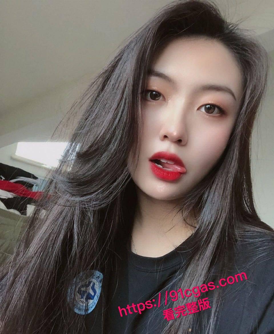 福建省福州市财经大学生 一名极品女大学生外表清纯可爱-1