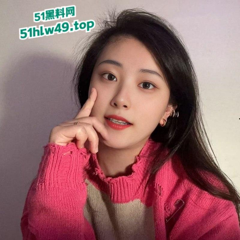 怀化中学语文老师【吕妍菲】学生心中的温柔女神竟私下狂野无边，化身欲望的尤物，疯狂约炮床上吮吸娇喘不止。-6