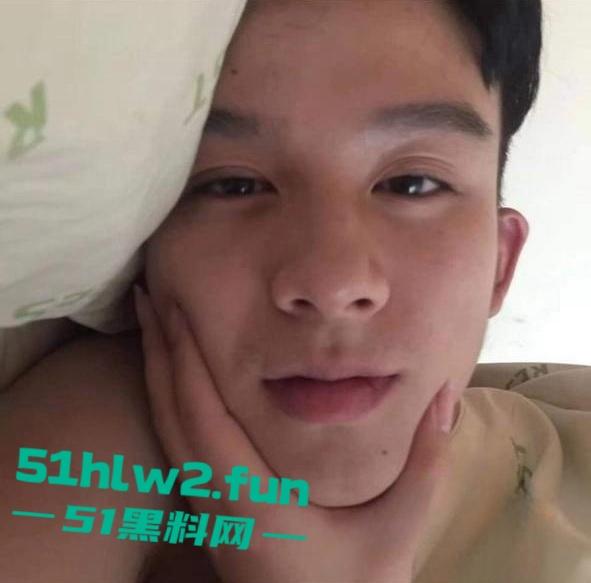 娱乐圈大瓜!陈情令主演【漆培鑫】与女制片人【张皓炘】多次发生关系聊天记录裸聊曝光,昔日情人反目成仇!-25