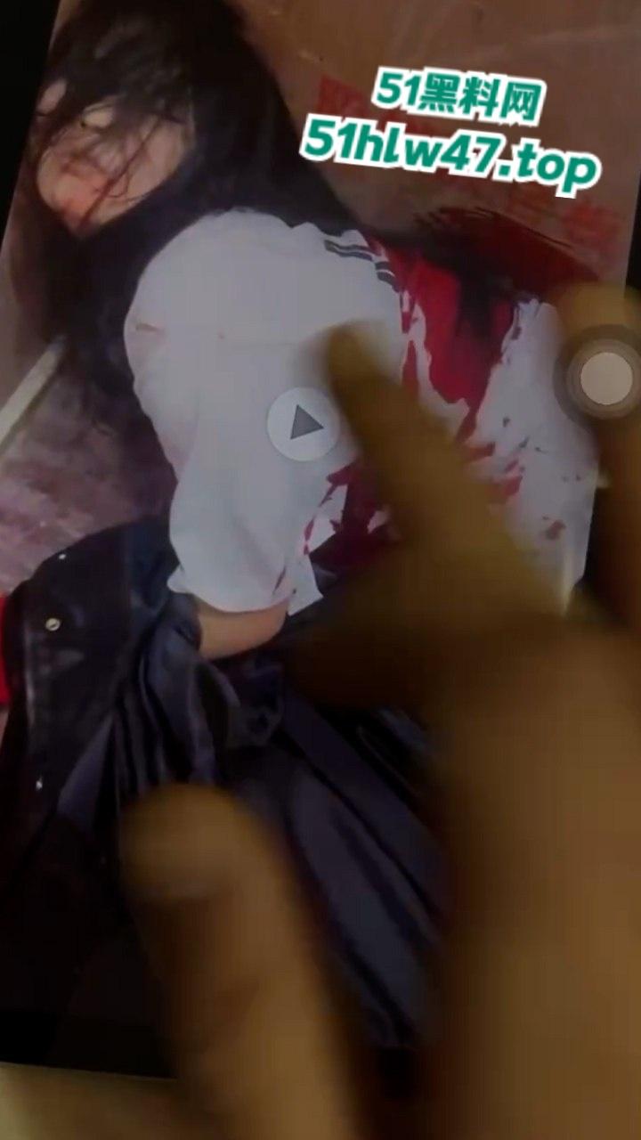 四川旺苍花季少女被狠心男友狂捅20刀,只因提出分手惨被割喉剖腹死状极其残忍。-4