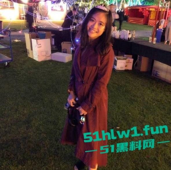 分享河北廊坊极品人妻超真实眼镜反差婊床上笑容春光灿烂,极致的骚妻的性福时光。-6