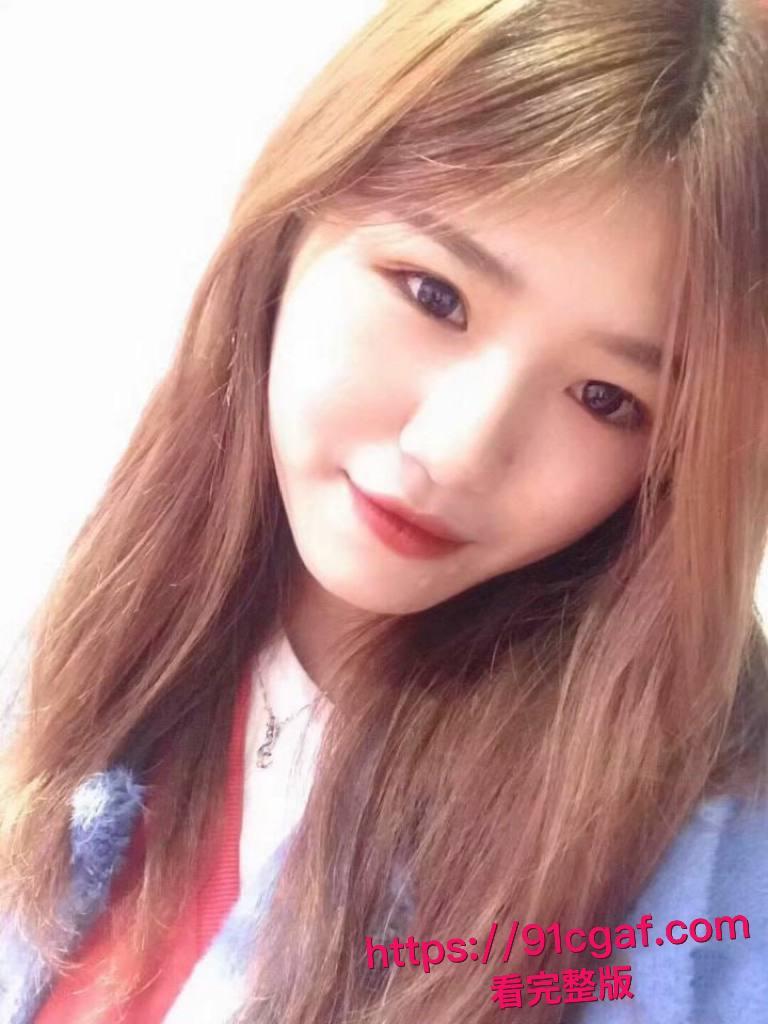 高颜值大学生情侣开房做爱私密视频流出 巨乳翘臀曲线火爆 骚逼粉嫩诱惑至极 深喉口交无比淫骚!-1