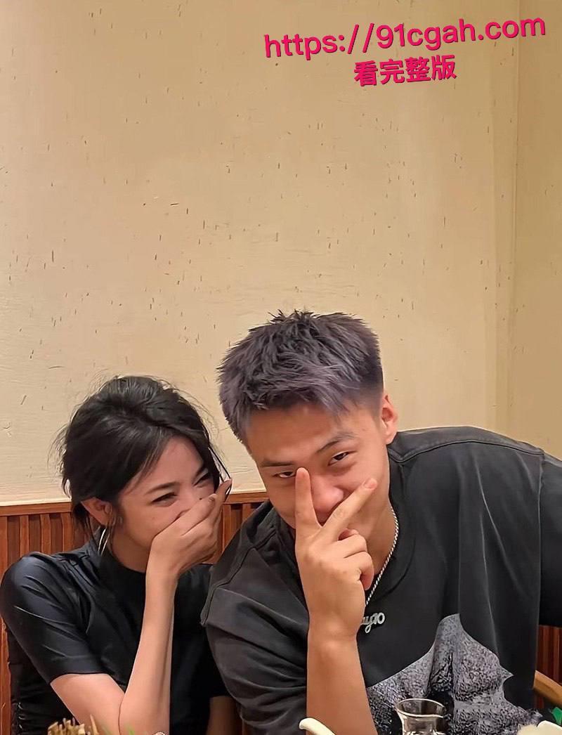 抖音女网红 Yuri睿哥 网上哭诉男友陈观宇出轨 不仅在自己床上啪啪 还自拍性爱视频 小三骚逼被干的潮喷-6