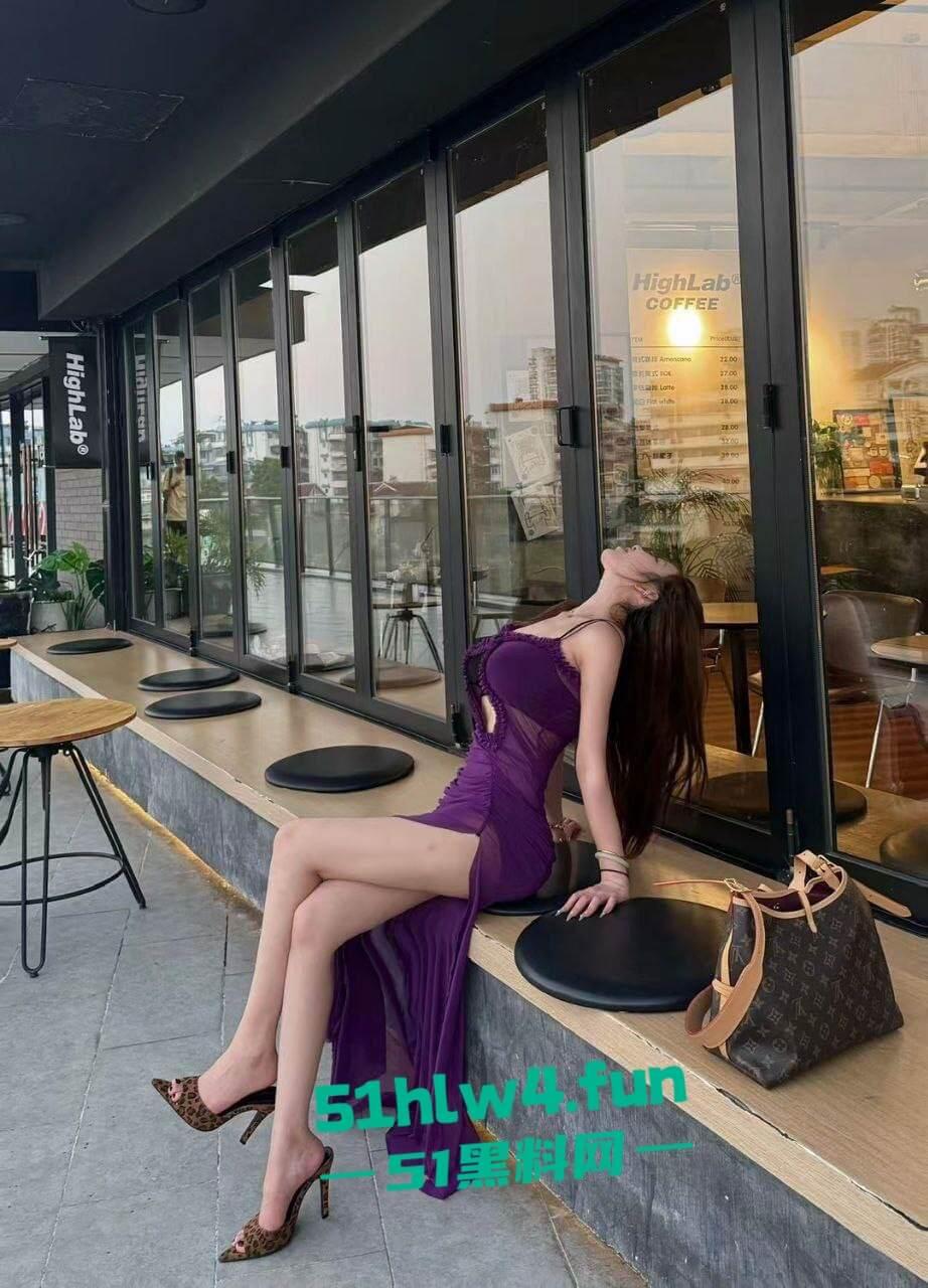 绝美颜值【夜宵789】身材高挑美腿性感女神,蜂腰巨乳蜜桃臀诱惑自拍福利流出。-2