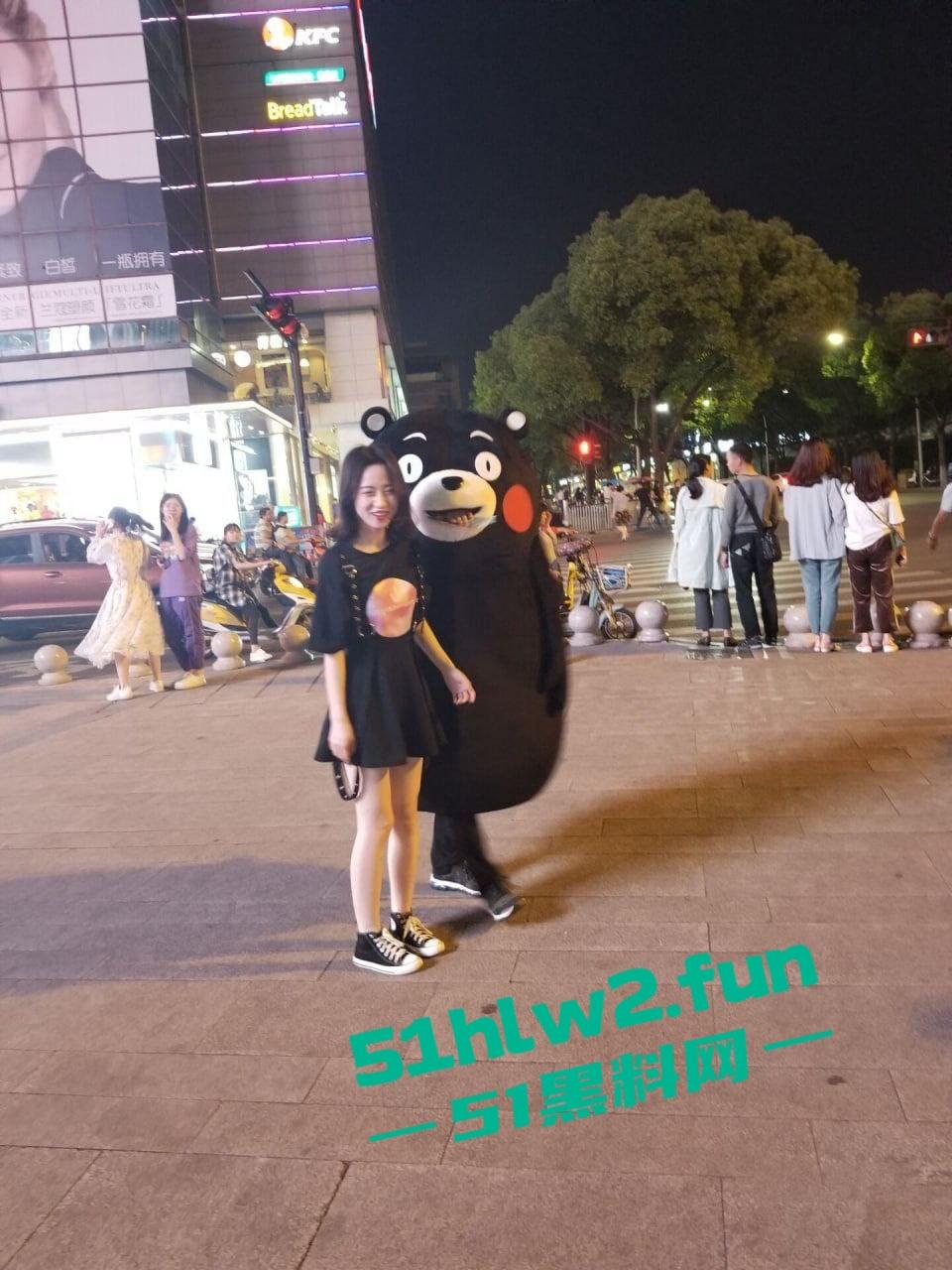 微博00后美女【裸耳少女】被证实曝光约炮视频遭到全网疯传,金主靠实力拍摄金典视频。-4