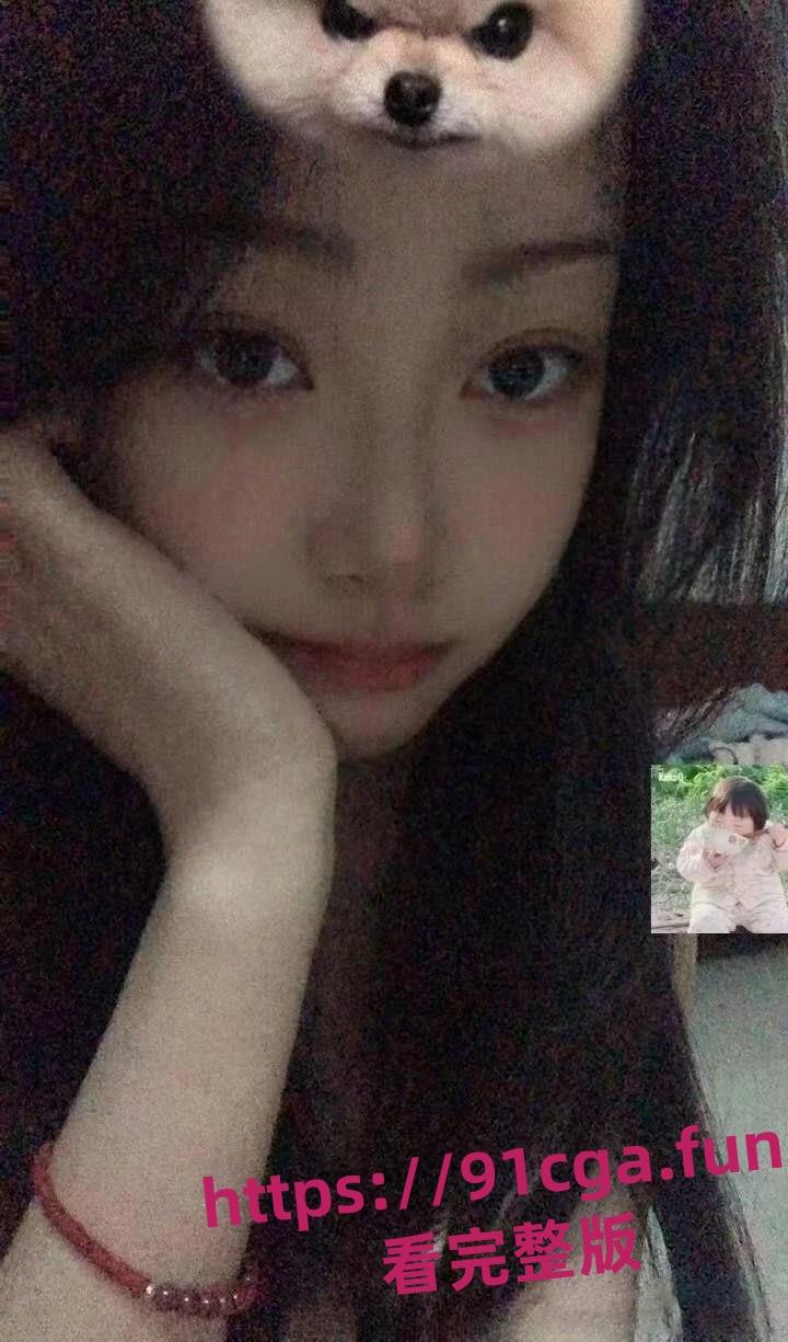 有男友的大二学妹喝到微醺后带回酒店跟兄弟玩3P 学妹会这么配合-1