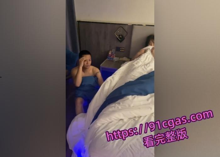 四川一名士官军嫂被曝出轨对象竟是自己的亲姐夫 家属现场抓奸视频曝光!-6