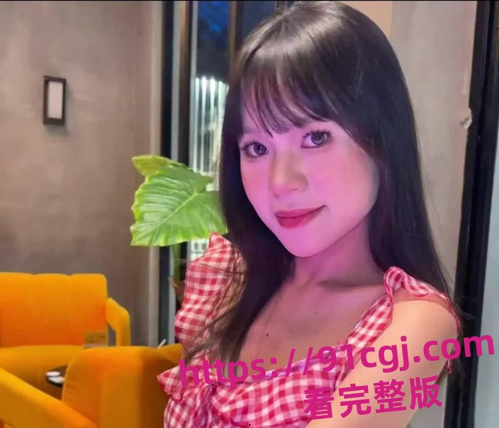 云南省大理市 极品嫩妹徐思雨与前男友性爱视频泄露 酒店后入狂插镜头挑逗-5