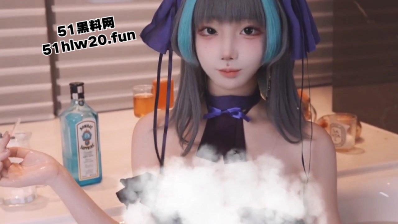 b站【小圆rabi】沦落为福利姬,一条洗澡视频圈钱46万,老哥充钱998还看马赛克气得开麦狂喷!-1