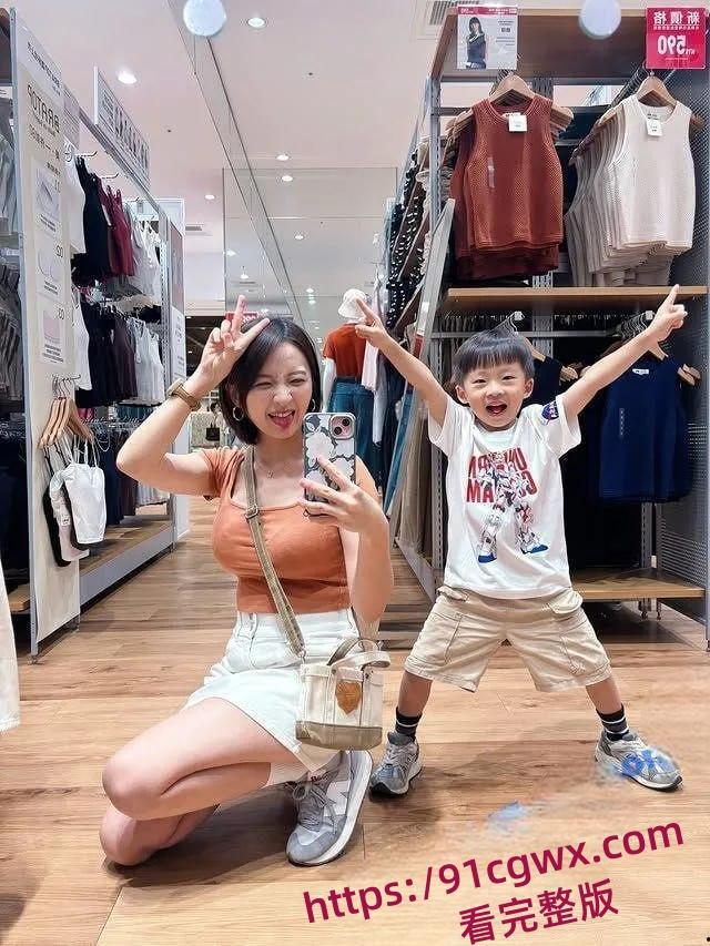 全网疯求台湾巨乳人妻网红梁梁怀孕床戏,孕期夫妻性爱外泄!-4