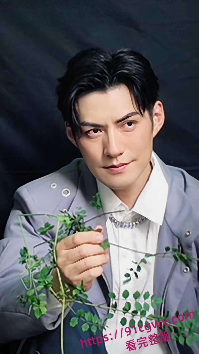 知名浓颜男星严屹宽暖男人设塌房被发妻杜若溪曝光家暴婚内出轨打孩子-2