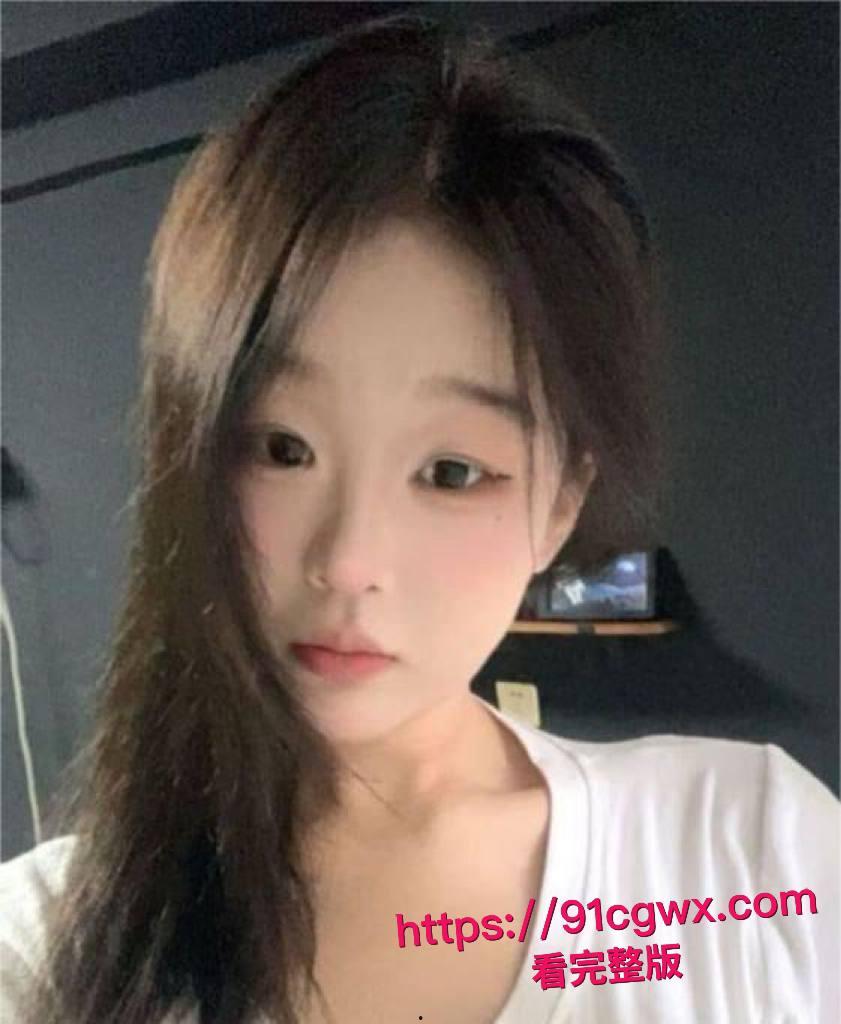 高二妹子同居偷情实录,朋友挖墙脚得手,放学直奔男友家后入啪啪,小身板撞得一塌糊涂嫩逼内射狂喷!-1