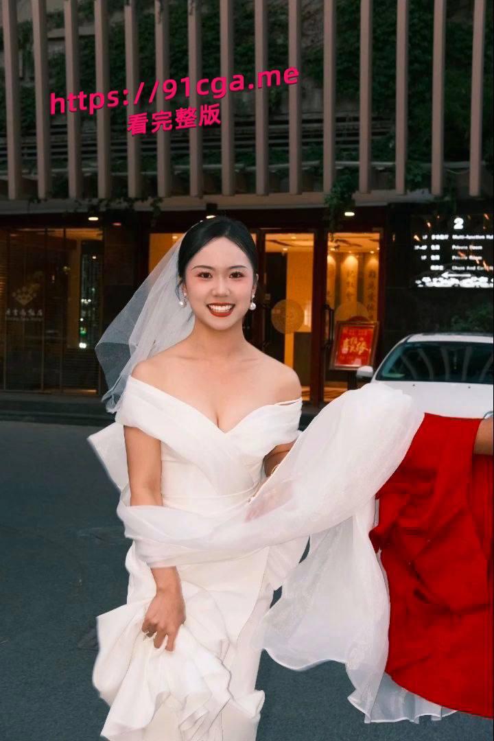 极品人妻闫冰倩私生活大曝光,老公怒揭其淫乱黑历史-1