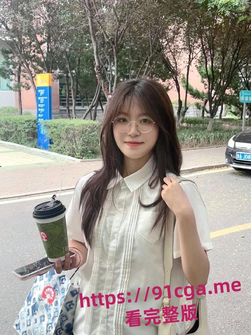 极品大二眼镜妹黄雨琪出轨偷会学长,被疯狂后入狂草-6