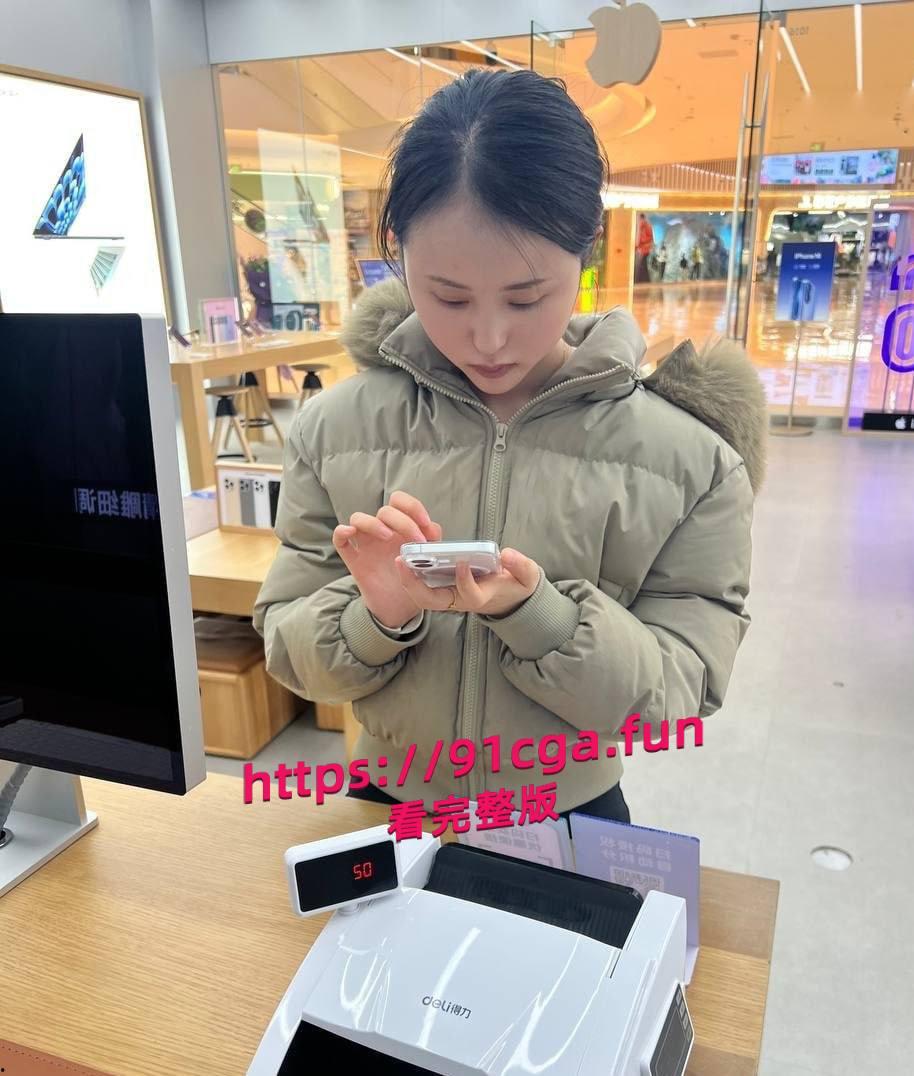 四川一名士官军嫂被曝出轨对象竟是自己的亲姐夫，私生活混乱程度令人瞠目结舌-4