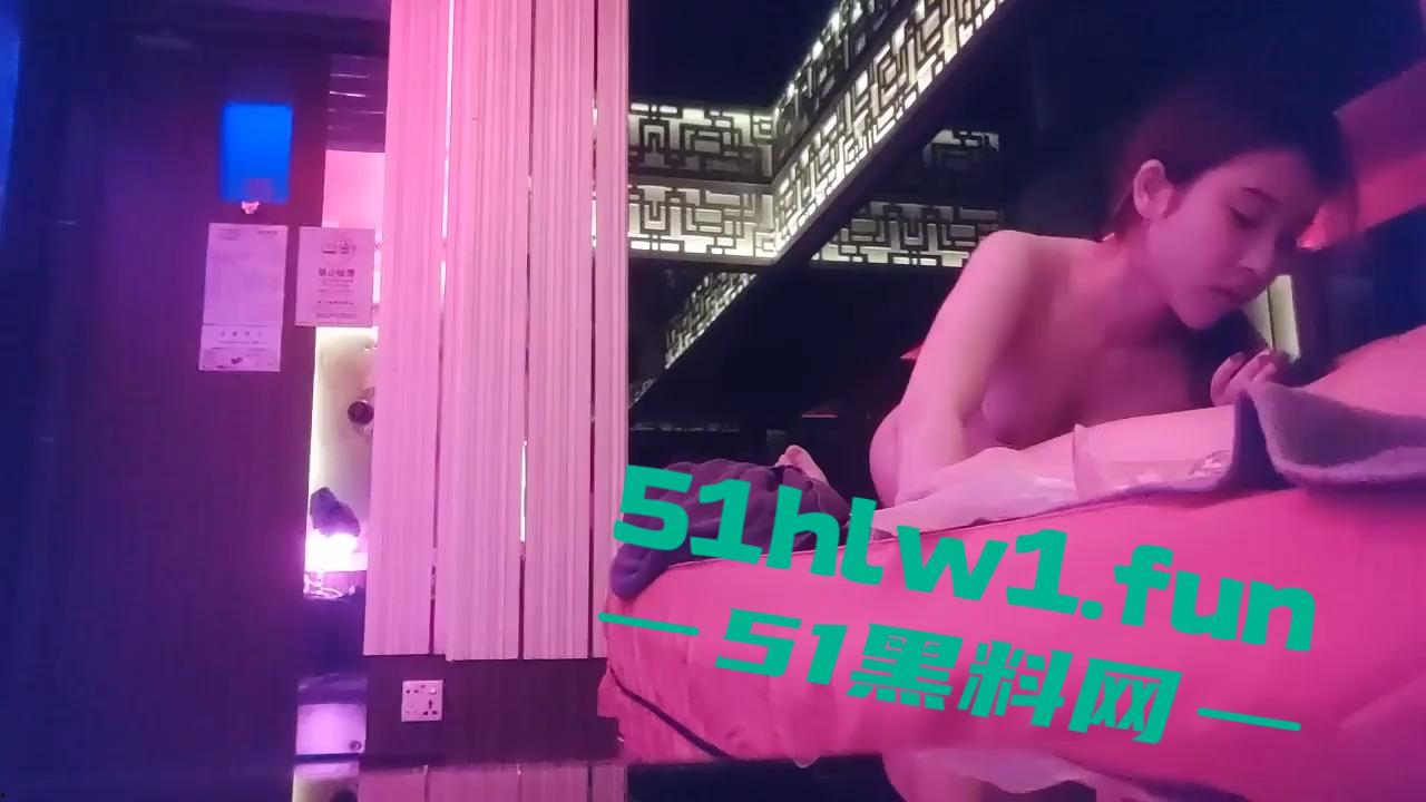 探店大神喇叭哥澳门【金池洗浴】带你领略别样的风采，小姐说每天要接待十几个客人逼会疼。-1