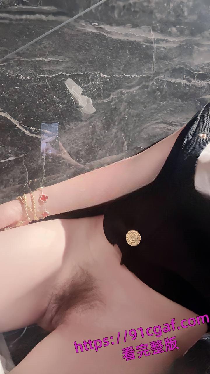 淫荡的小姨子把所有精液都射进她的阴道里 干了小姨子真是不枉此生!-1