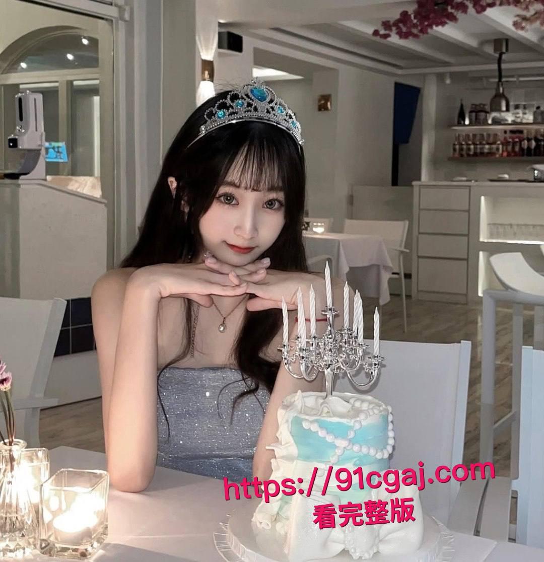 超漂亮超可爱大眼主播十零早期情侣自拍无套猛操视频流出,超级主动骚浪本性大解放!-14