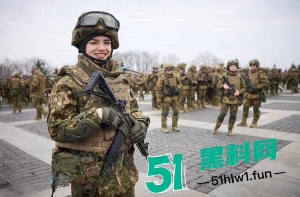 俄乌战争的战场最真实实况曝光,女兵被俘后残忍侵犯后再杀视频,国家的争斗害了无辜的人。-2