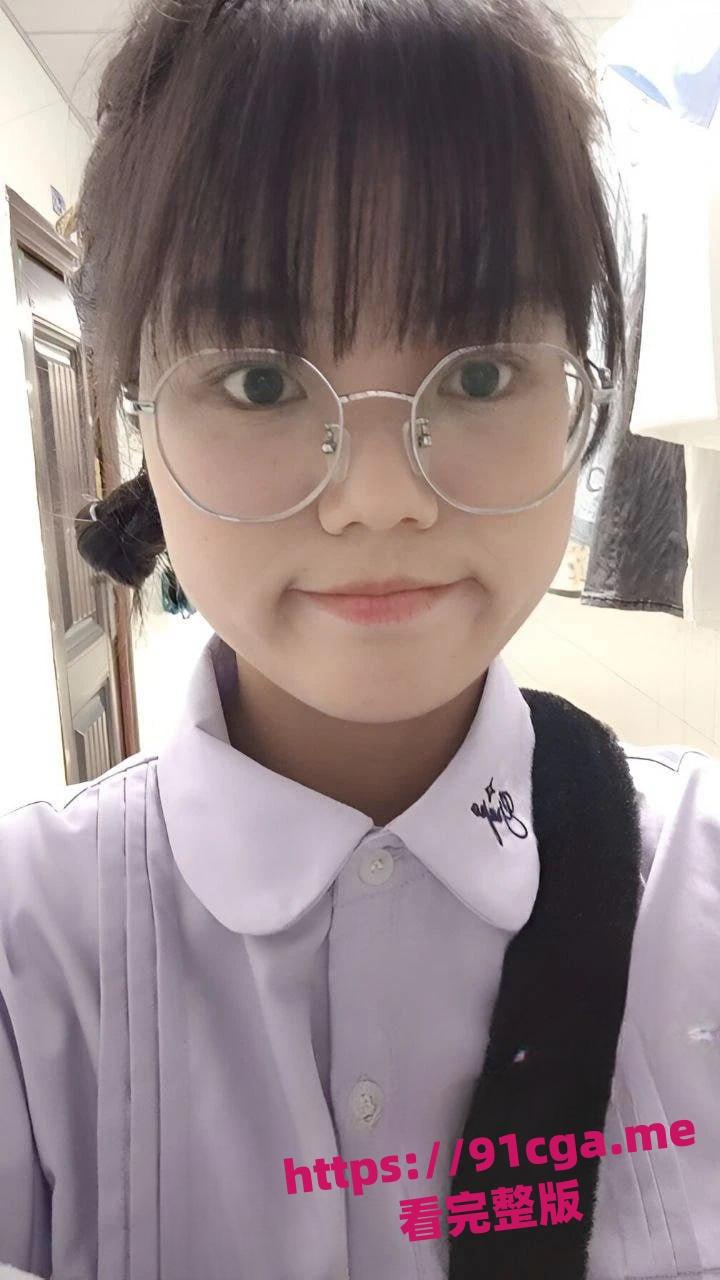 南昌大学共青学院刘诗琦:摄影部部长反差私生活-1