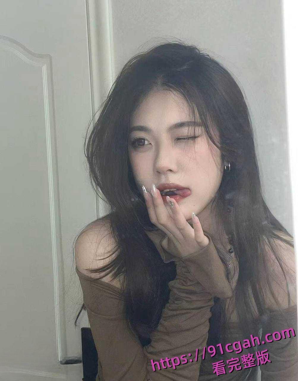 顺风车司机遇到白嫖路费姐妹花 ,竟提出用身体当车费的离谱要求-1