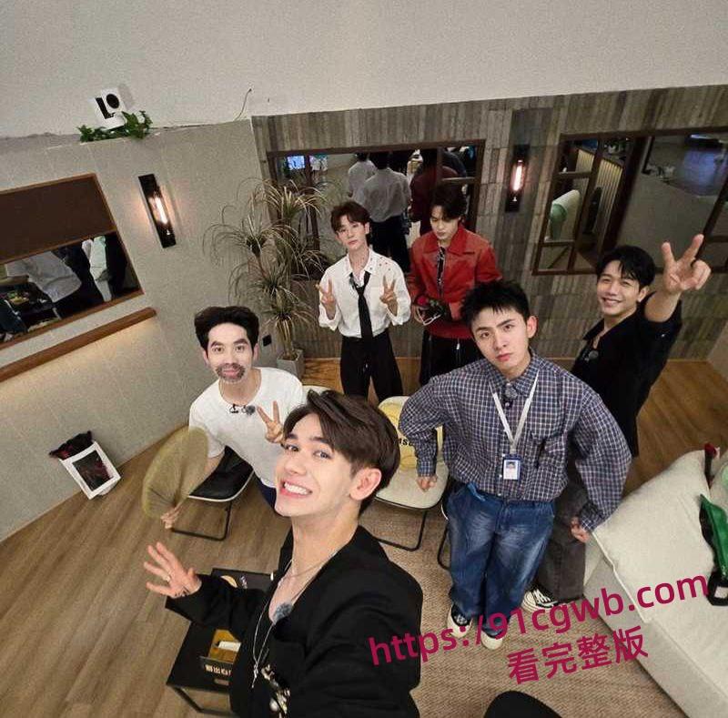 中国男歌手焦迈奇gay圈天菜被资方大佬当狗一样捆绑调教却一脸享受,焦贵妃果然是不同凡响!-3