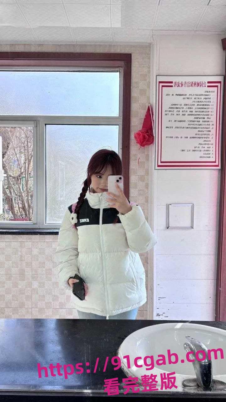 商丘学院朱雨佳大二背着男友卖给中年大叔 全露脸实锤!-1