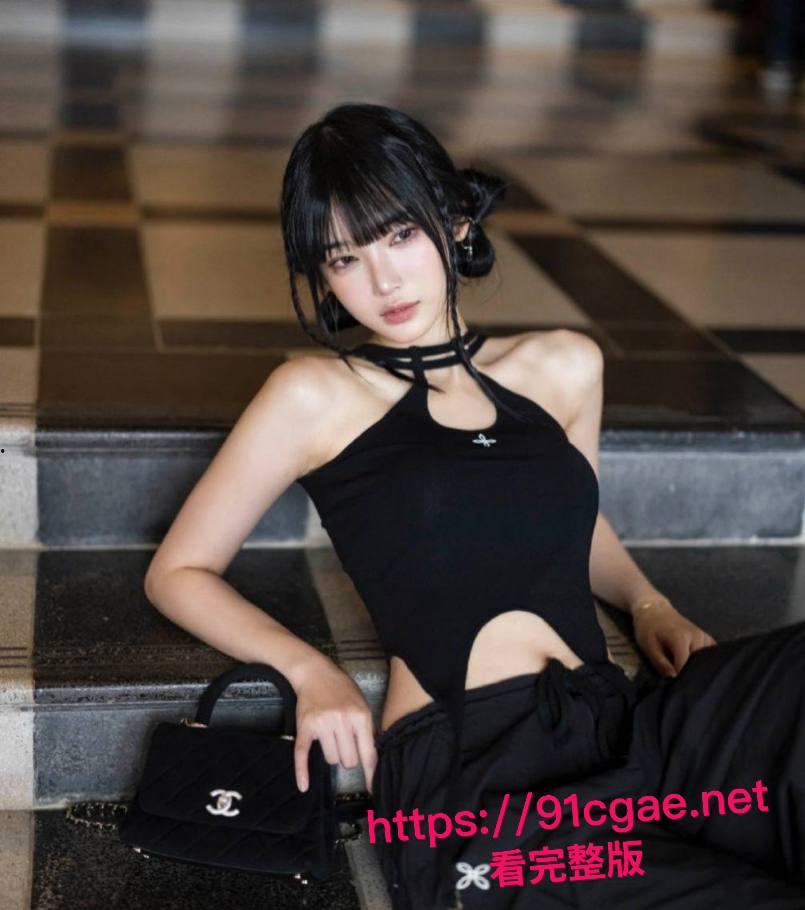 顶流男歌手 林俊杰 与白富美网红七七恋情曝光 20岁年龄差导致性生活苦闷 还要靠点男模泄欲 车震视频流出!-8