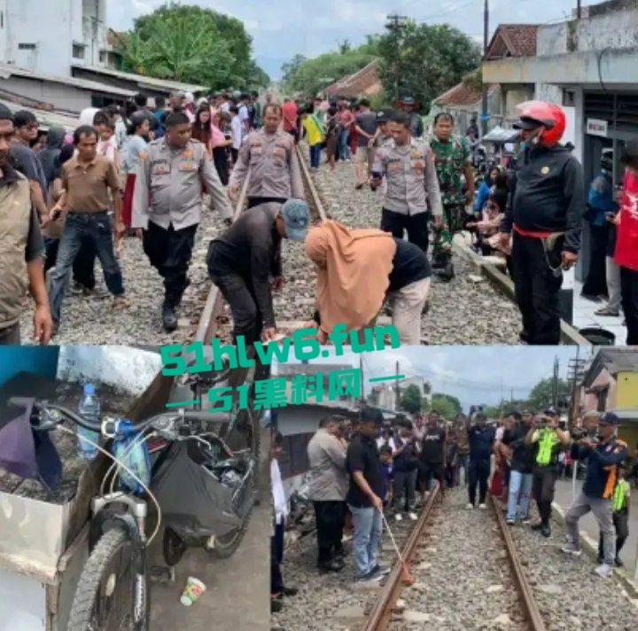 印度三哥作死现场,打横市男子一边玩游戏一边过火车道,结果遭遇货车碾压拖行100多米当场死亡。-4