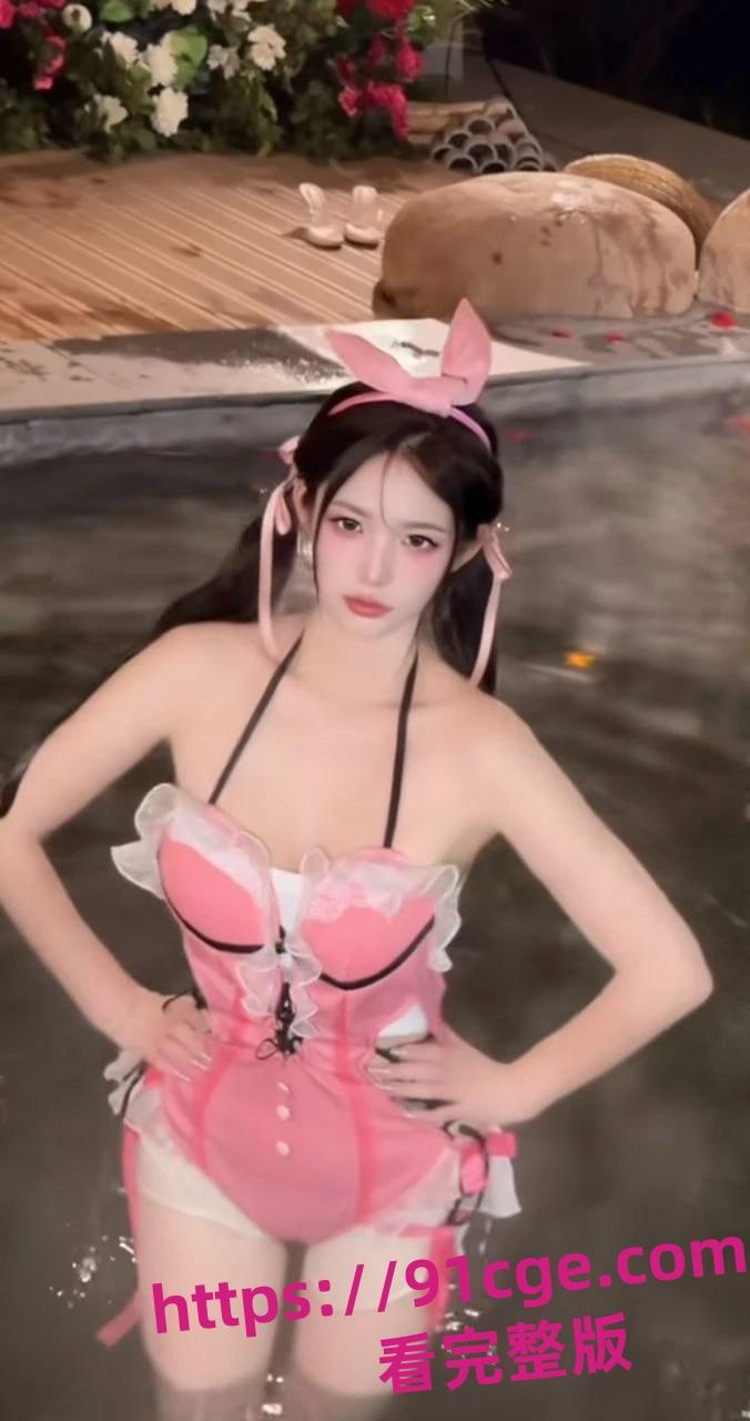 全网独家抖音28W粉丝网红反差婊 史迪西 跟榜一万元裸聊自慰玩玩具-5