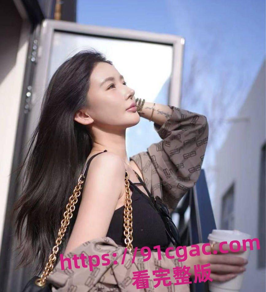 大哥狂刷刷600w都得不到的斗鱼知名女主播郁安楠 塌房了不雅视频流出被同行嘲笑!-4