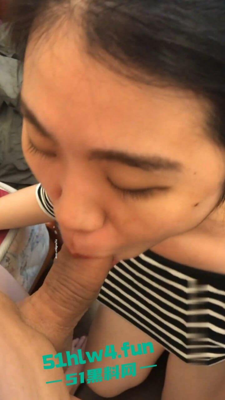 马来西亚巨乳人妻身材性感的气质白领,私下骚母狗一只背着老公和主管啪啪,不雅视图被流出。-9