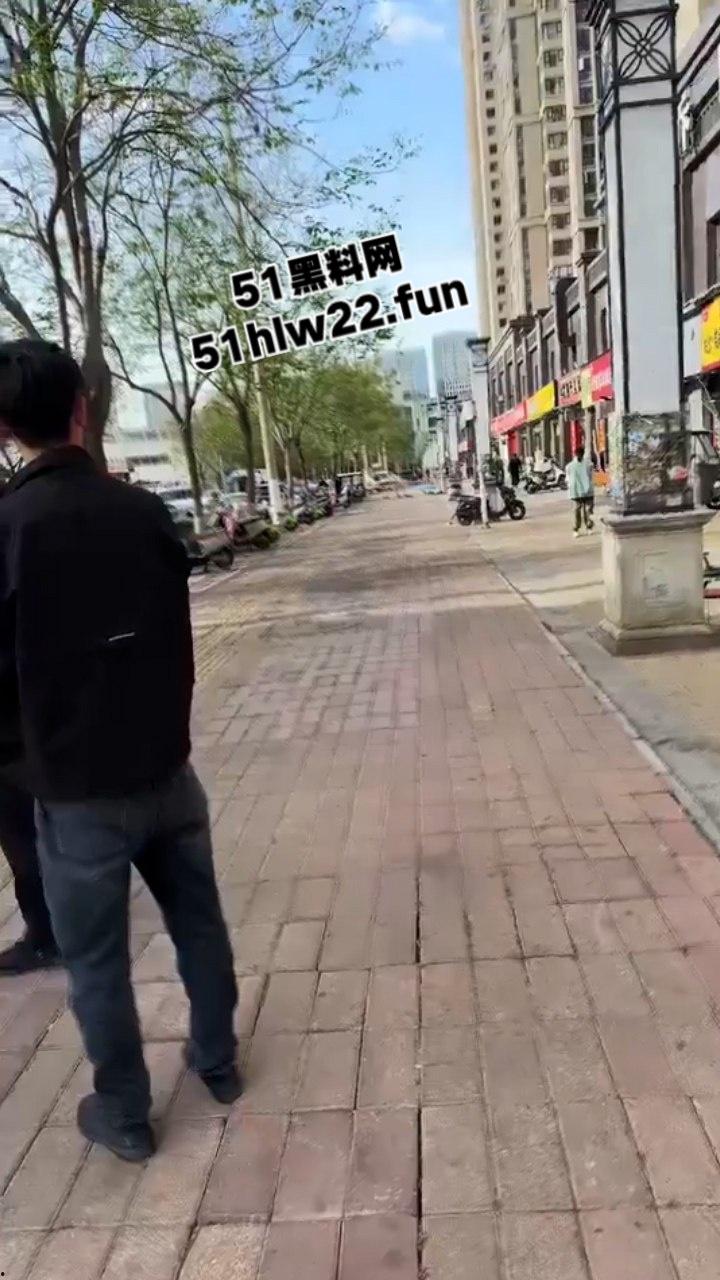 郑州兰寨新城暴躁商户举刀灭门对手一家,拉一群亡魂垫背后决然跳楼自杀。-3