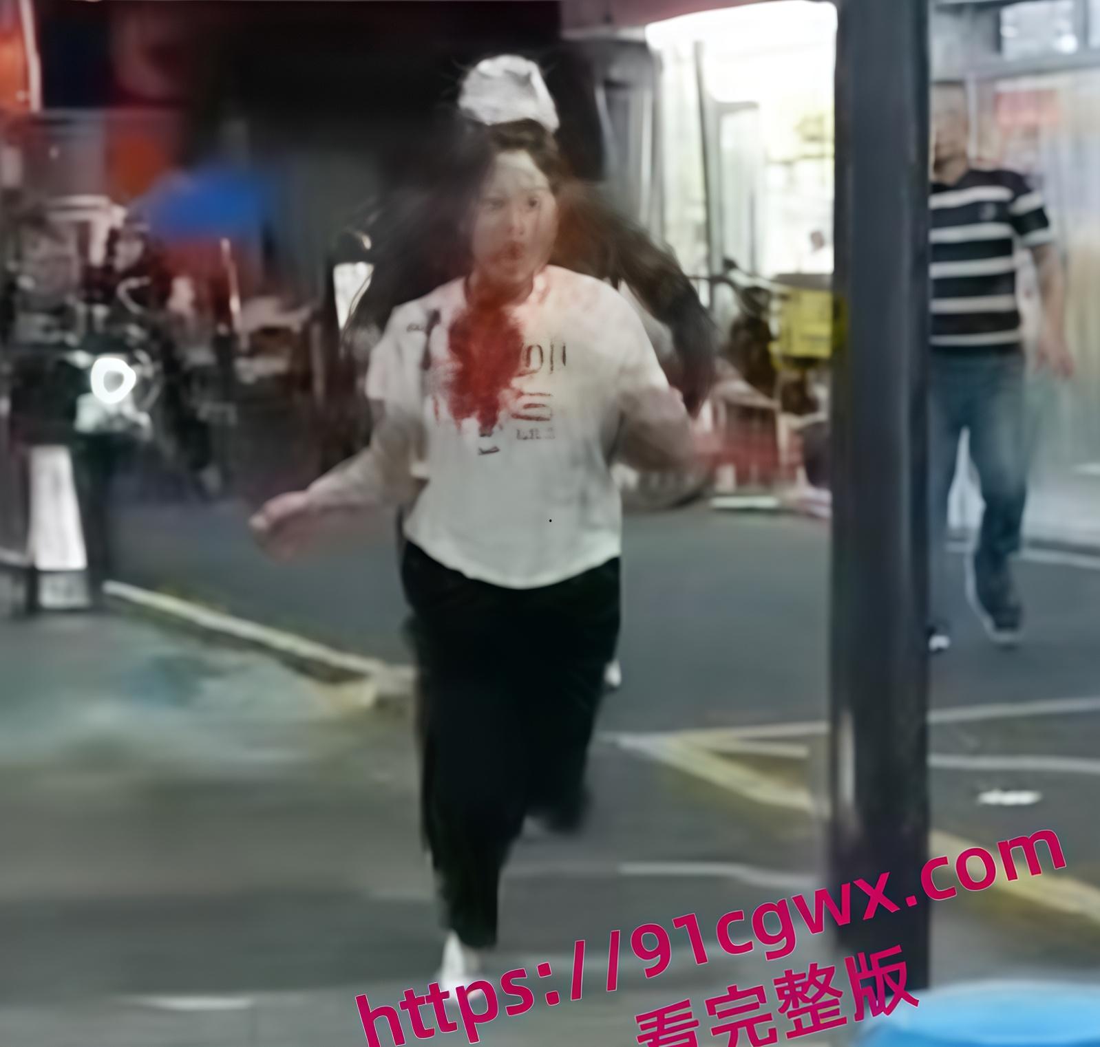 深圳龙岗出轨血案 女方挡刀护情夫,双双重伤血染街头,丈夫持刀被捕!-3