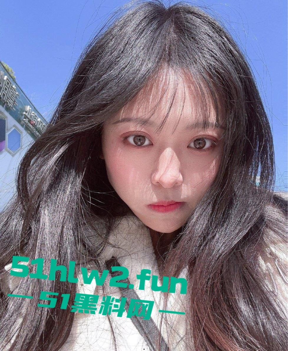 陕西师大【张美婷】一副学姐模样,结果被体育生玩到死,视频流出全网笑翻,母狗就这么做的!-3