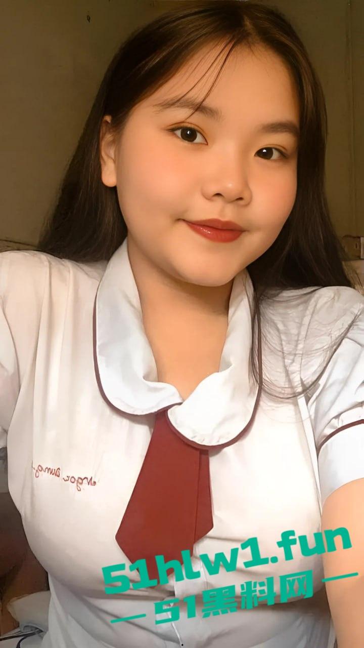 从现在开始叫我开坦克得贝塔,粉嫩一线天骚逼配超大奶子,哥们先F为敬,F键按到手软干就完事了!-4