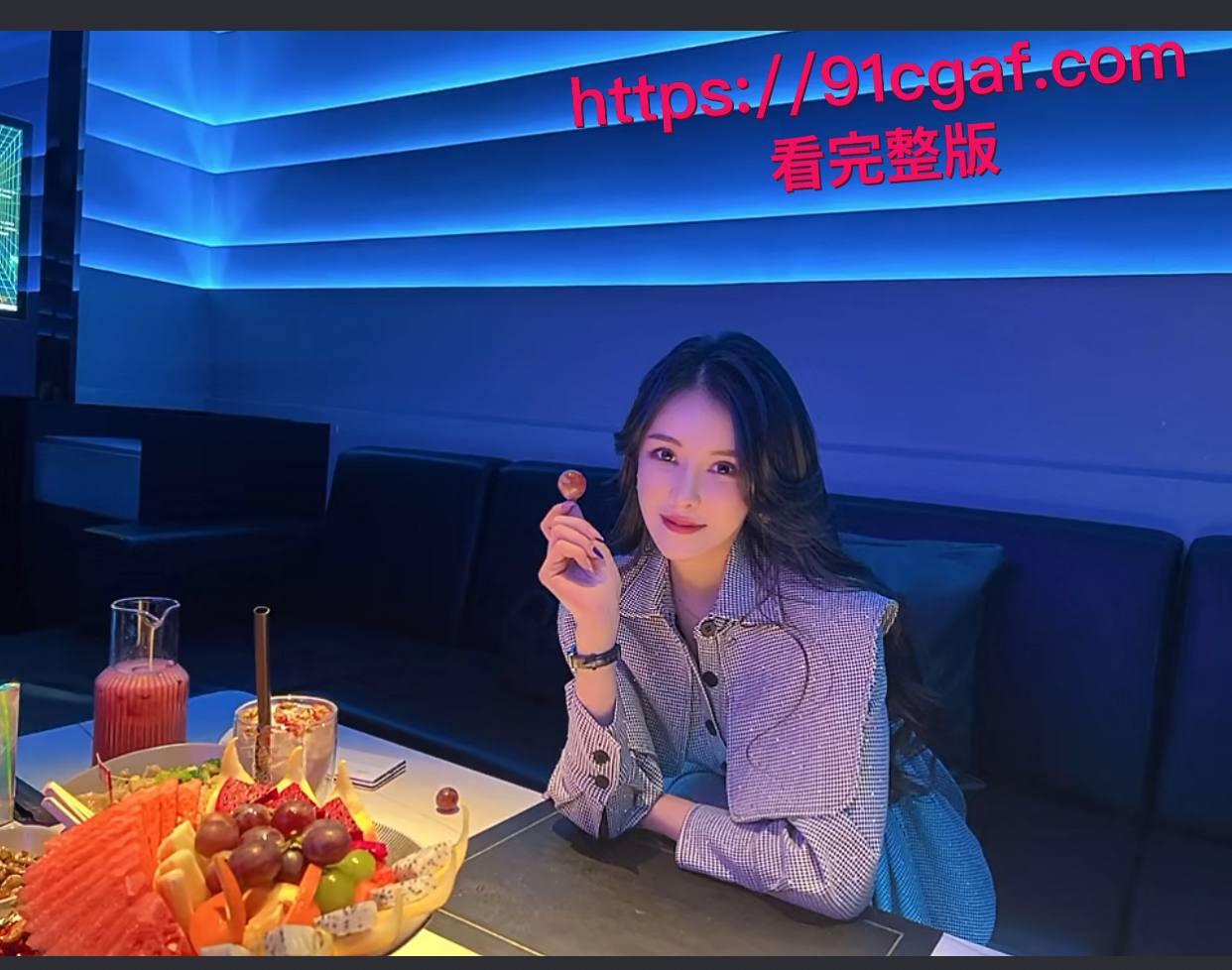 快手千万网红二子爷家暴出轨 潜规则偷吃女徒弟蓝牙 老婆曝光女徒弟给师傅深情口交视频!-5