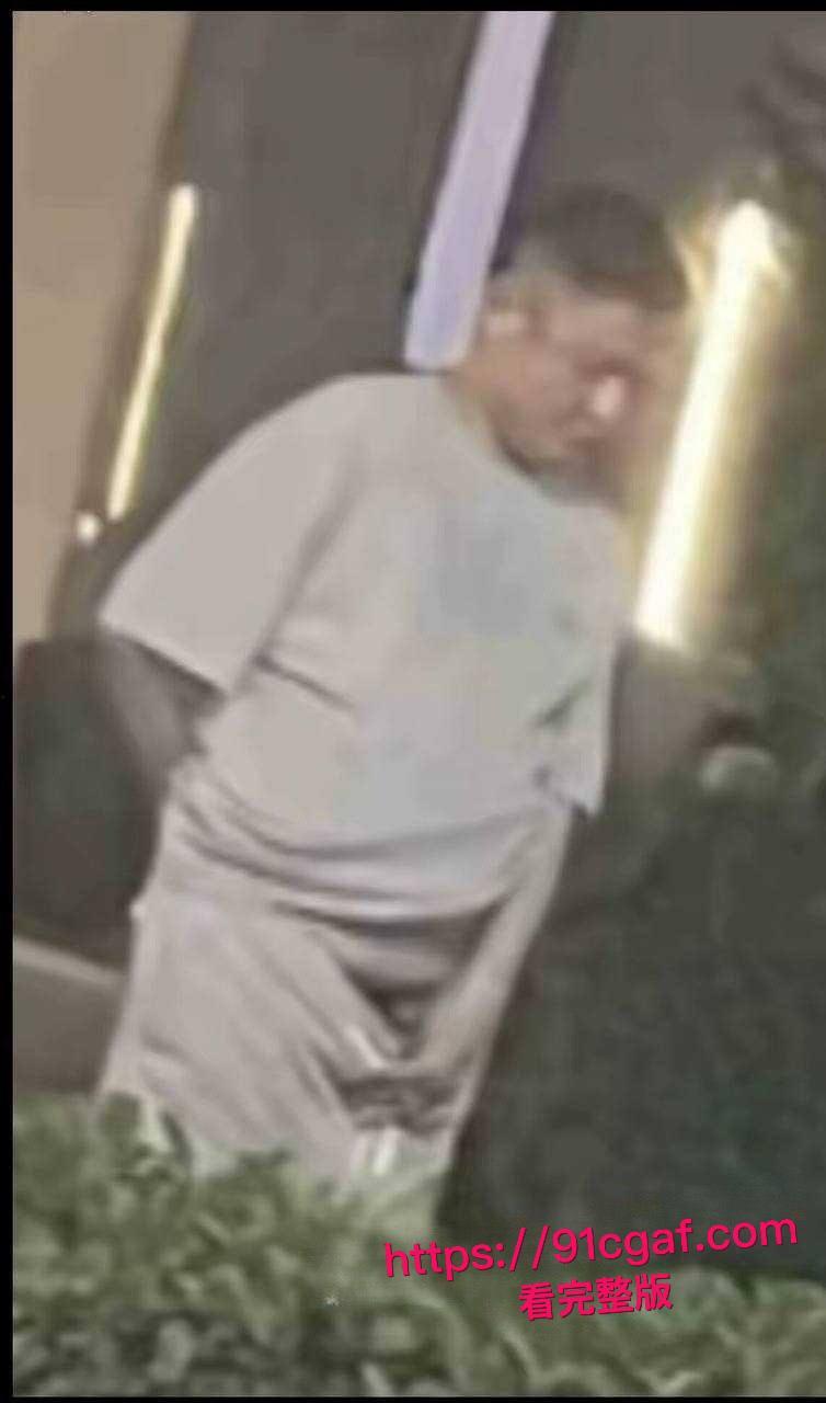 快手千万网红二子爷家暴出轨 潜规则偷吃女徒弟蓝牙 老婆曝光女徒弟给师傅深情口交视频!-10